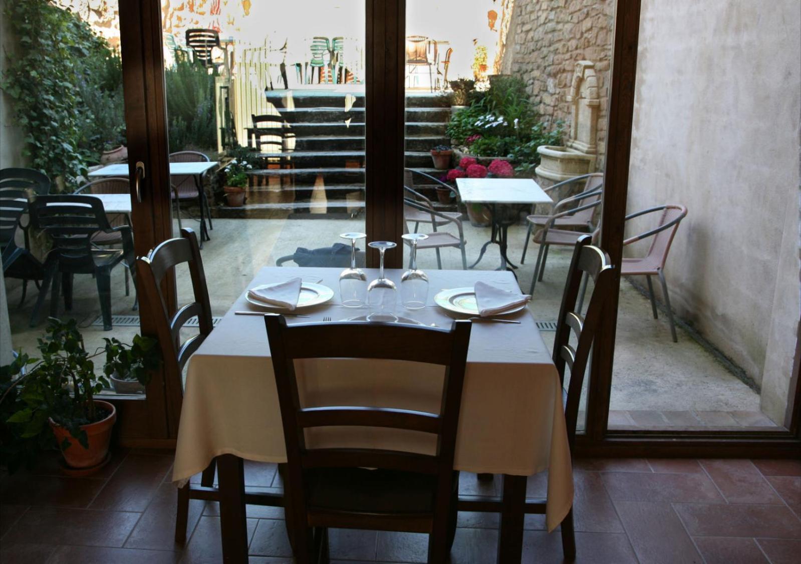 Hostal La Fuente Buera Exterior foto